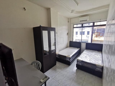 Room In Taiping TOWN To Rent