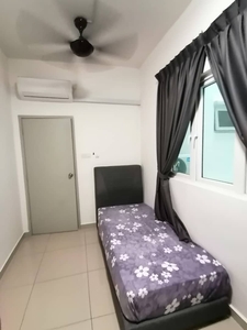 Season Luxury Apartment Single Bedroom for Rent