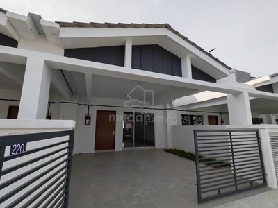 Seremban Bandar Ainsdale 22x65 Brand New House For Sell Good Condition