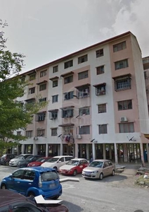 Shah Alam Seksyen 7 , Pkns apartment Level 1 with aircond, cabinet