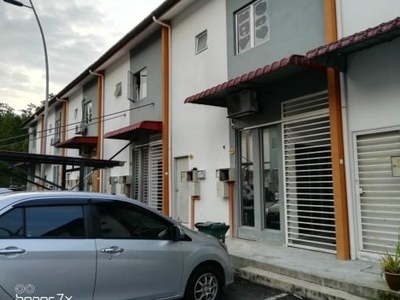 Taman Sunville, Kajang, Selangor, 3r2b Partially Furnished, Air Cond, Kitchen Cabinet, Fan, Near UTAR