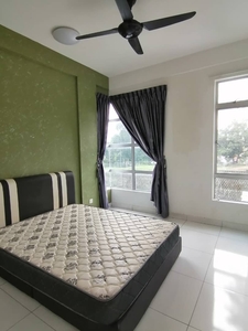 Tampoi, Twin Residence Medium Room For Rent