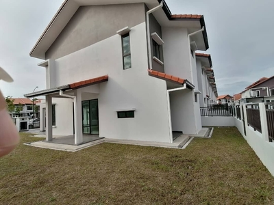 Viola Alam Impian Shah Alam Corner House