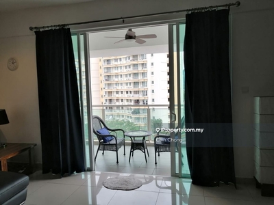 Walking distance to queensbay,10min drive to Penang airport