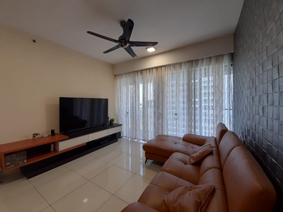 2room & 1 study room, 985sf fully furnished Setia City Residences for rent