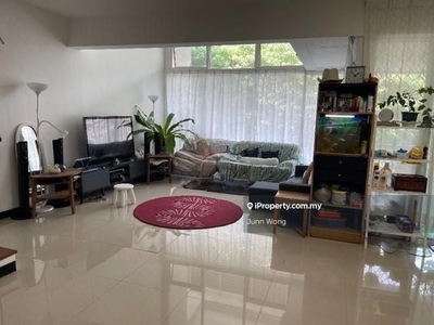Armanee Terrace 2 Renovated Fully Furnished unit for Sale