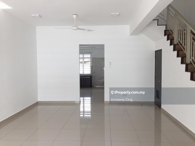 Bandar Ainsdale Double Storey House For Rent