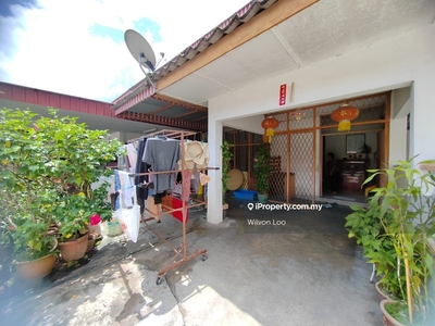 Chinese Area Double Storey Terrace At Sungai Jawi For Sale