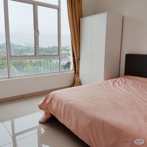 Clean Comfy Middle Room near Olive Hill, Equine Park, Australian Intl School, UPM, Hospital Serdang, Putrajaya, Cyberjaya, IOI City Mall, 16 Sierra
