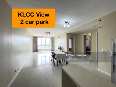 Facing KLCC view with 2 carparks unit for sale!