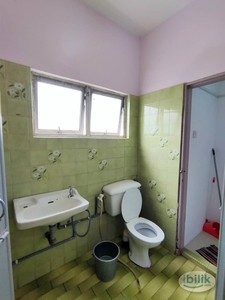 Female Unit ❗ Low Deposit Room for Rent at SS2, Petaling Jaya