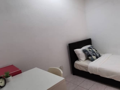 Fully Furnished Room for Rent Near Help University Subang 2 @ Subang Bestari