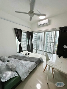 Hottest Modern & Lovely Middle Balcony Room at Razak City Residences, Sungai Besi Near TRX