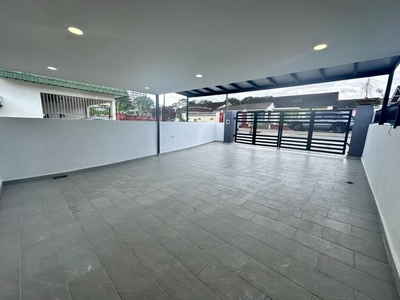 Jalan Landak @ Taman Abad , Taman Century / Single Storey End Lot / Fully Renovated