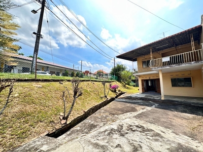 Jalan Petri / Johor Bahru / Double Storey Semi-D House / Corner Lot