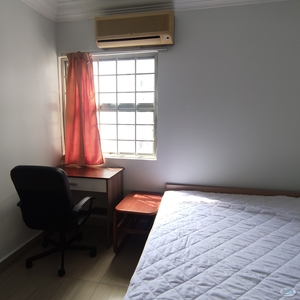 Middle Room at Amadesa, Desa Petaling