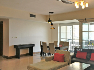 Nice and well maintained 2163sq feet unit for Rent