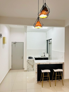 NICE KITCHEN CABINET, PARTIAL FURNISHED Legendview Condominium, Rawang