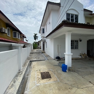 Parrly furnished Desa 2 Bandar Country Homes Rawang Semi-D for rent