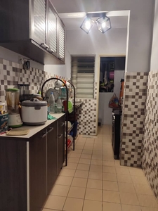 Partially Furnished Apartment 3 Rooms Condo Suria Kinrara Bandar Kinrara Puchong For Rent