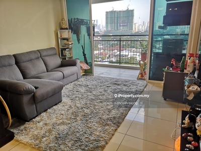 Renovated Unit, Fully furnished