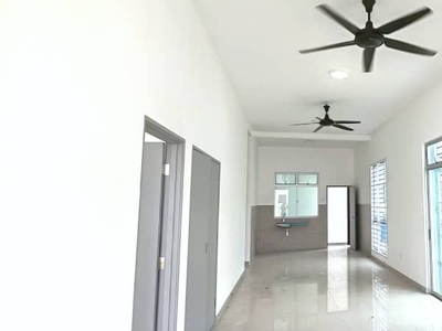 Single storey cluster house for Rent