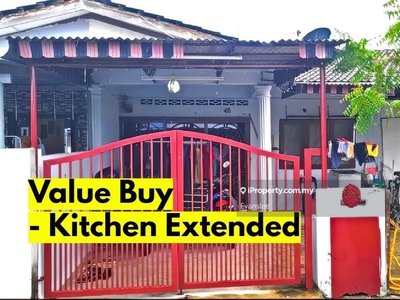 Single Storey with Kitchen Extended, Terrace House @ Klang for Sale