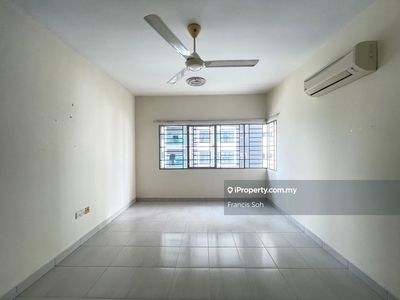 2 carpark side by side condo unit for sale in Koi Kinrara, Puchong
