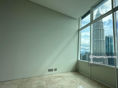 Freehold, corner unit, Twin Tower view, Sky Suites, KLCC