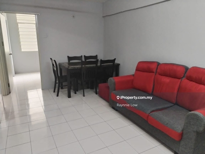 Fully Renovated & Furnished Taman Green 550sf 2-Rooms 1-Carpark w/card