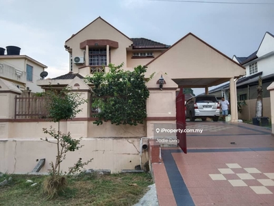 Seremban - Spacious Freehold Bungalow with 5 Rooms, 4 Bath - Rm750k