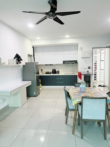 Austin Regency Service Apartment @ Mount Austin, Johor, 3Bedrooms For Rent