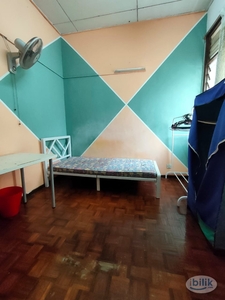 CHERAS FEMALE UNIT NEAR MRT TAMAN MUTIARA Room Rental Specialist For Rent