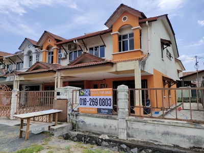 Corner house Taman Mutiara Subang