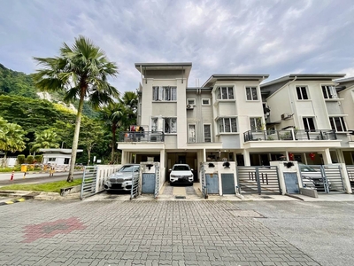 For Sale Townhouse 2 Tingkat End Lot Unit with Club House Facility @ Batu Caves
