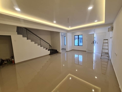 Fully Renovated Bandar Bukit Tinggi Double Storey House For Sale