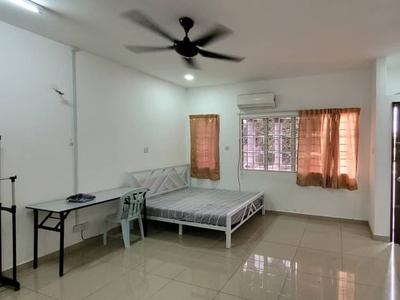 Jalan Tempua Master Bedroom With Attached Bathroom And Balcony