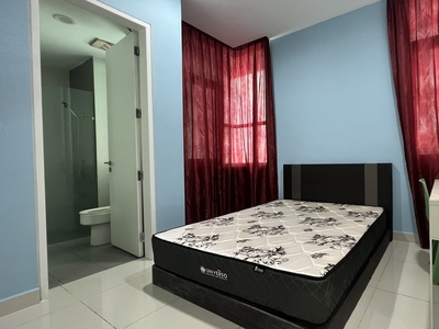 Nadayu28 Ensuite Room Newly Renovation & Fully Furnished