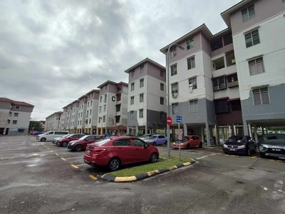 Pangsapuri Seri Baiduri (Perling) @ Johor Bahru (3rd Floor) Medium Cost FLAT FOR SALE : Taman Baiduri (栢林)三搂中价组屋出售