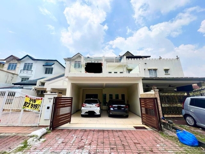 RENOVATED 2.5 Storey House, Jalan Pualam Seksyen 7 Shah Alam