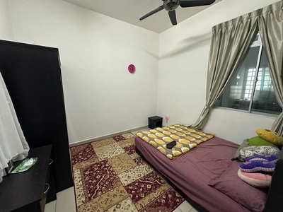Room for Rent in Nusa Sentral, Close to Second Link, Work in Singapore