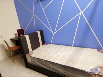 Single Room Available at Kota Damansara