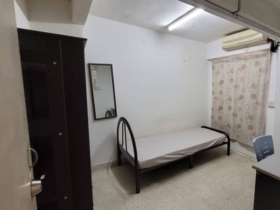 SS15 Male Unit Fully Furnished Aircone Single Room