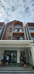 Diamond Puchong SALE, 10 Units Left! Freehold 3-Storey Terrace House @ Taman Putra Prima, Puchong, Selangor