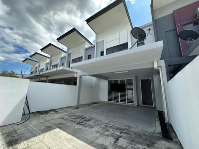 Kajang East, Semenyih, Selangor, 2 Storey House For Sale, New House Condition, Price Negotiable