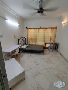 BU2 single room for rent (350m to MRT BU))