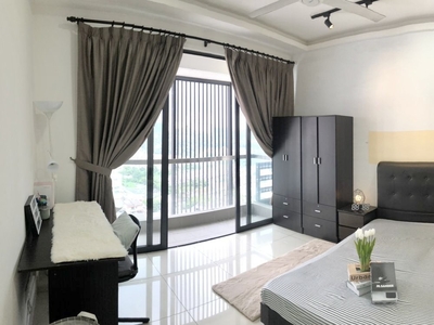 Female unit Balcony room for rent Danau Kota Suite include utility