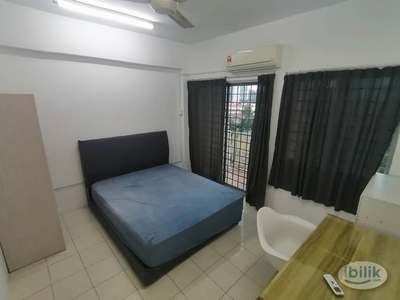 Middle Room at Bandar Menjalara, Kepong