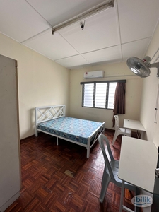 NEW RELEASE ROOM W/QUEENSIZE BED AVAILABLE NOW at SS2 PETALING JAYA NEAR LRT