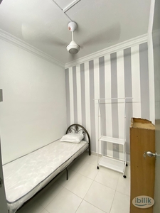 Single Room at Mentari Court 1, Bandar Sunway